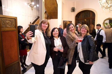 Sin Foto