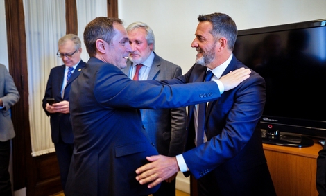 Sin Foto