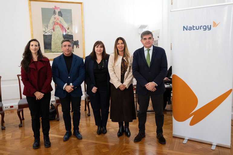 Sin Foto