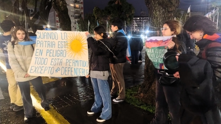 Sin Foto