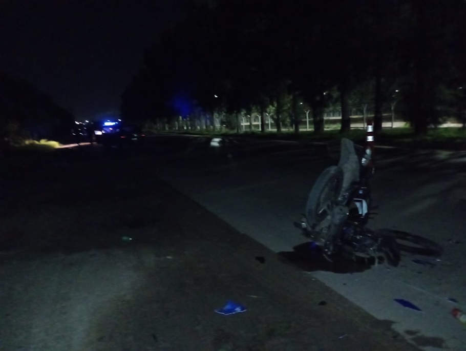 Campana Noticias | Violento choque entre un auto y una moto